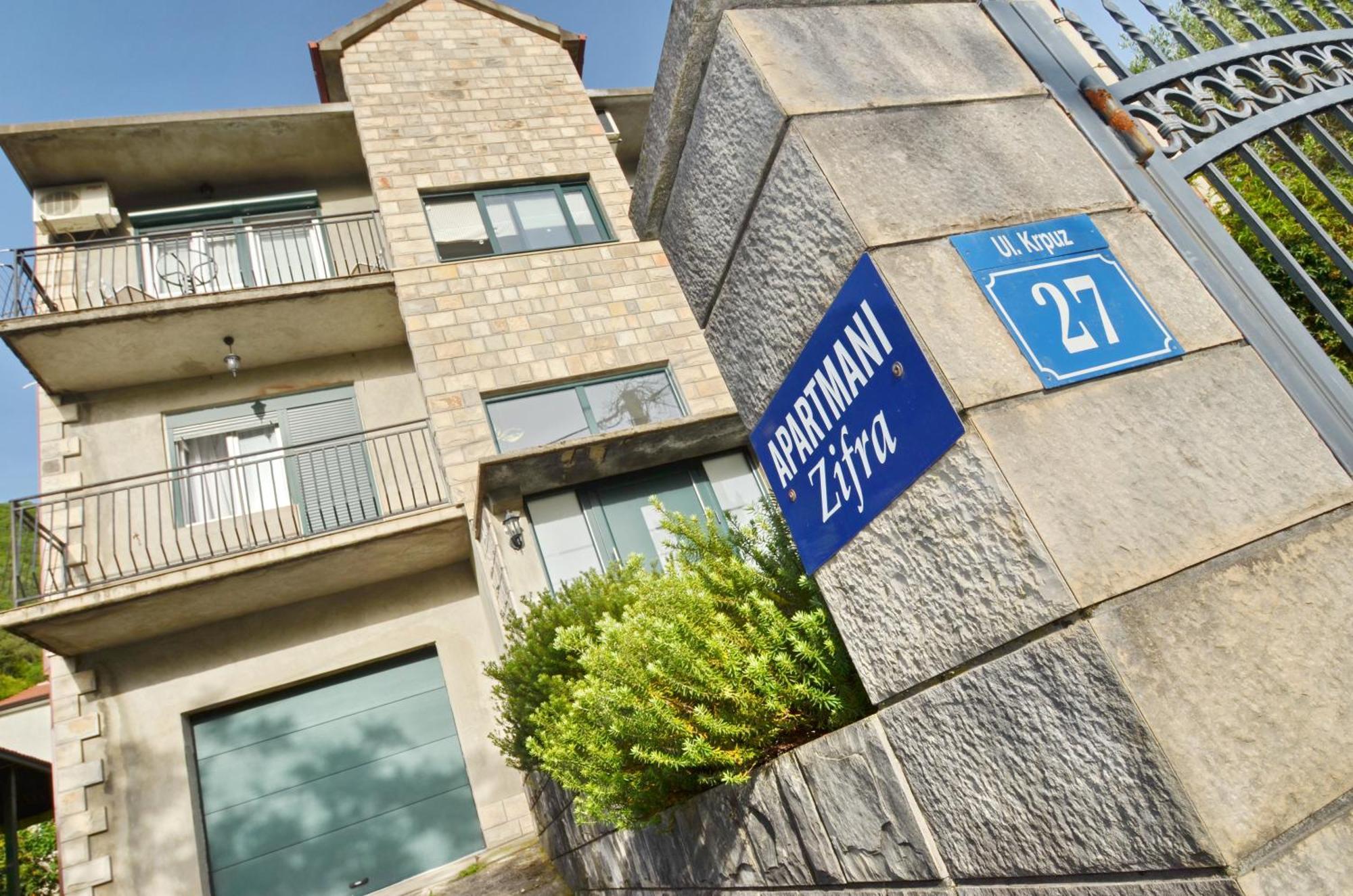Apartments Dinko Zifra Tivat Ngoại thất bức ảnh