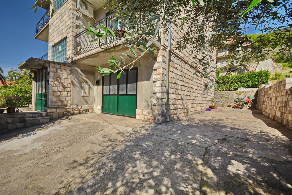 Apartments Dinko Zifra Tivat Ngoại thất bức ảnh