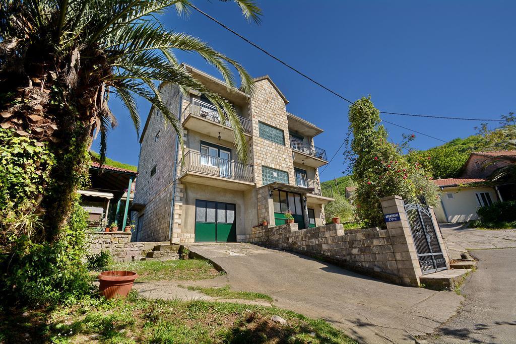 Apartments Dinko Zifra Tivat Ngoại thất bức ảnh